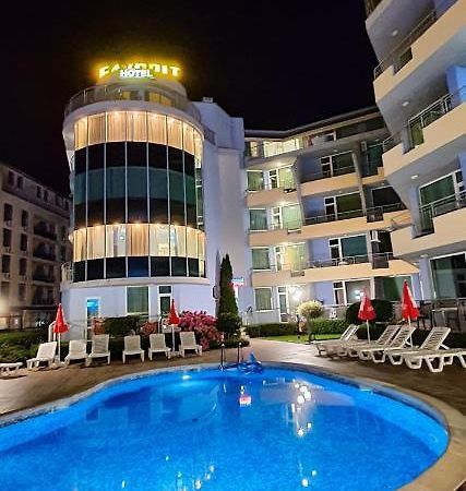 Favorit Aparthotel Slăntjev Brjag Exteriör bild