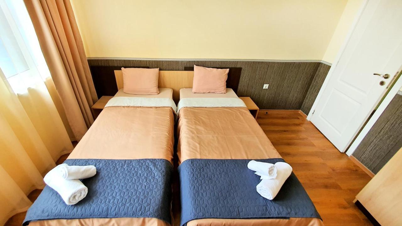 Favorit Aparthotel Slăntjev Brjag Exteriör bild