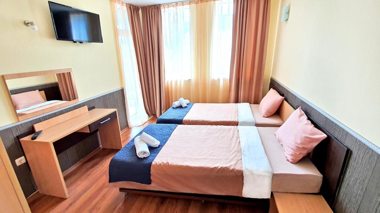 Favorit Aparthotel Slăntjev Brjag Exteriör bild