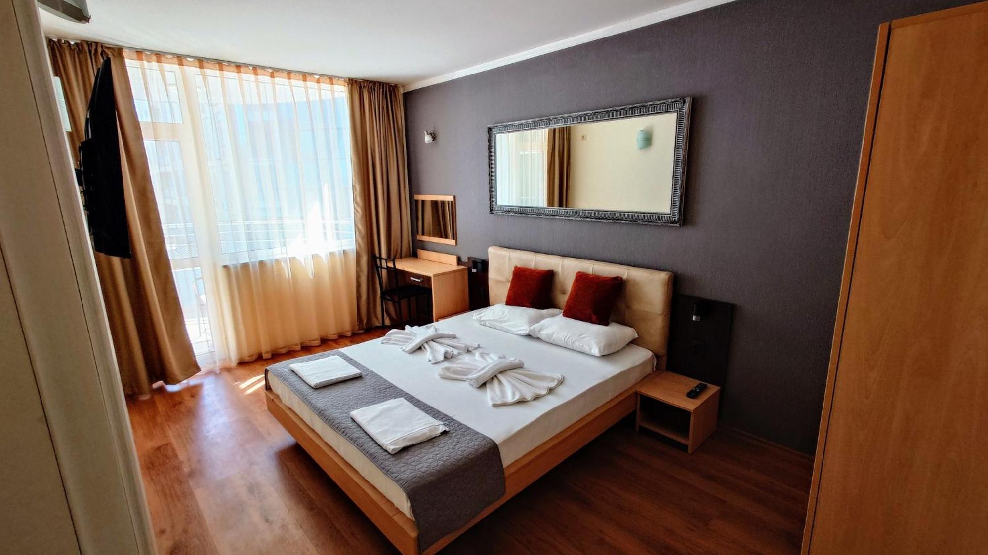 Favorit Aparthotel Slăntjev Brjag Exteriör bild