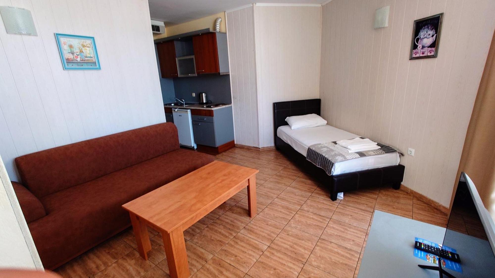 Favorit Aparthotel Slăntjev Brjag Exteriör bild