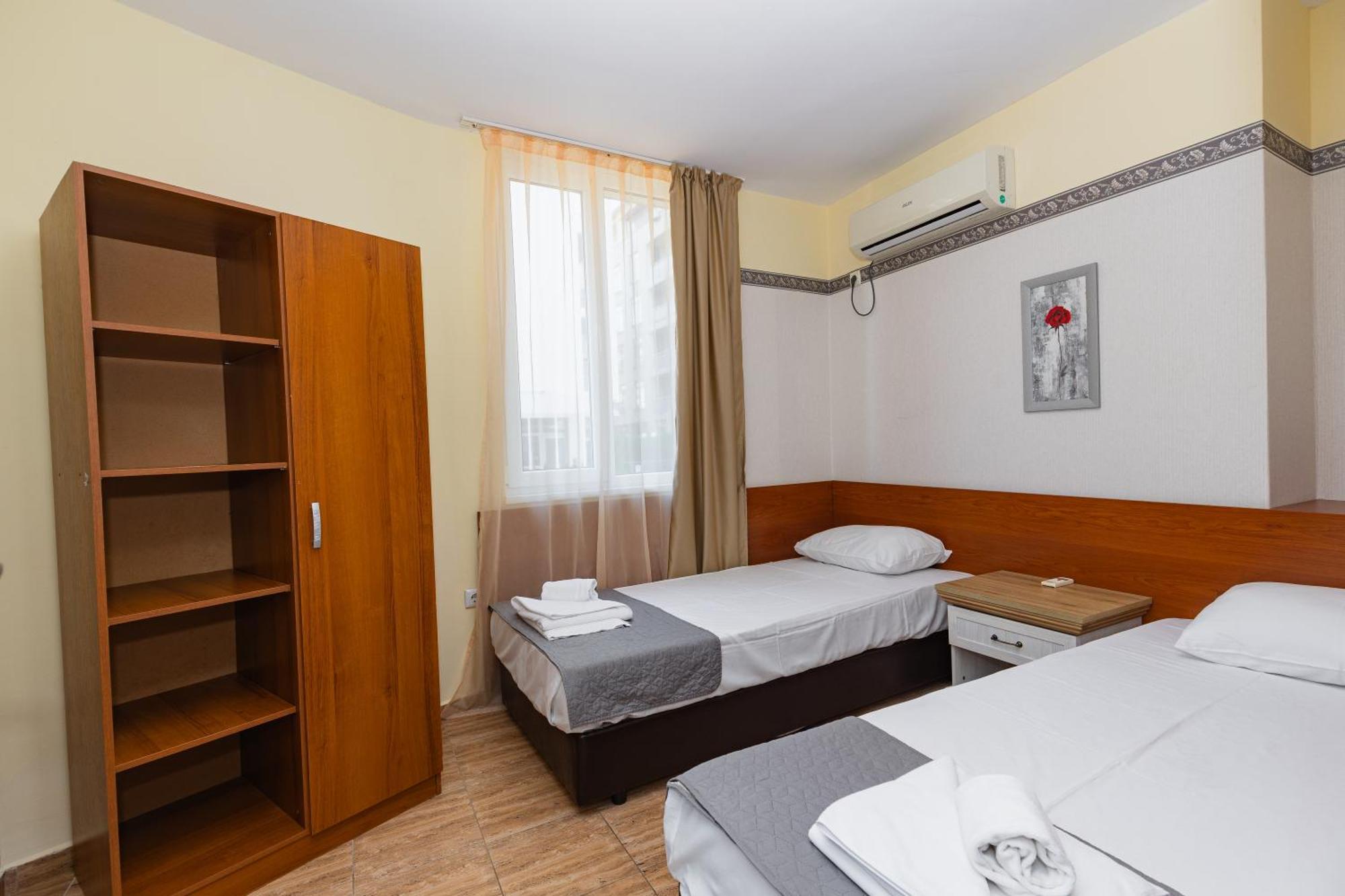 Favorit Aparthotel Slăntjev Brjag Exteriör bild