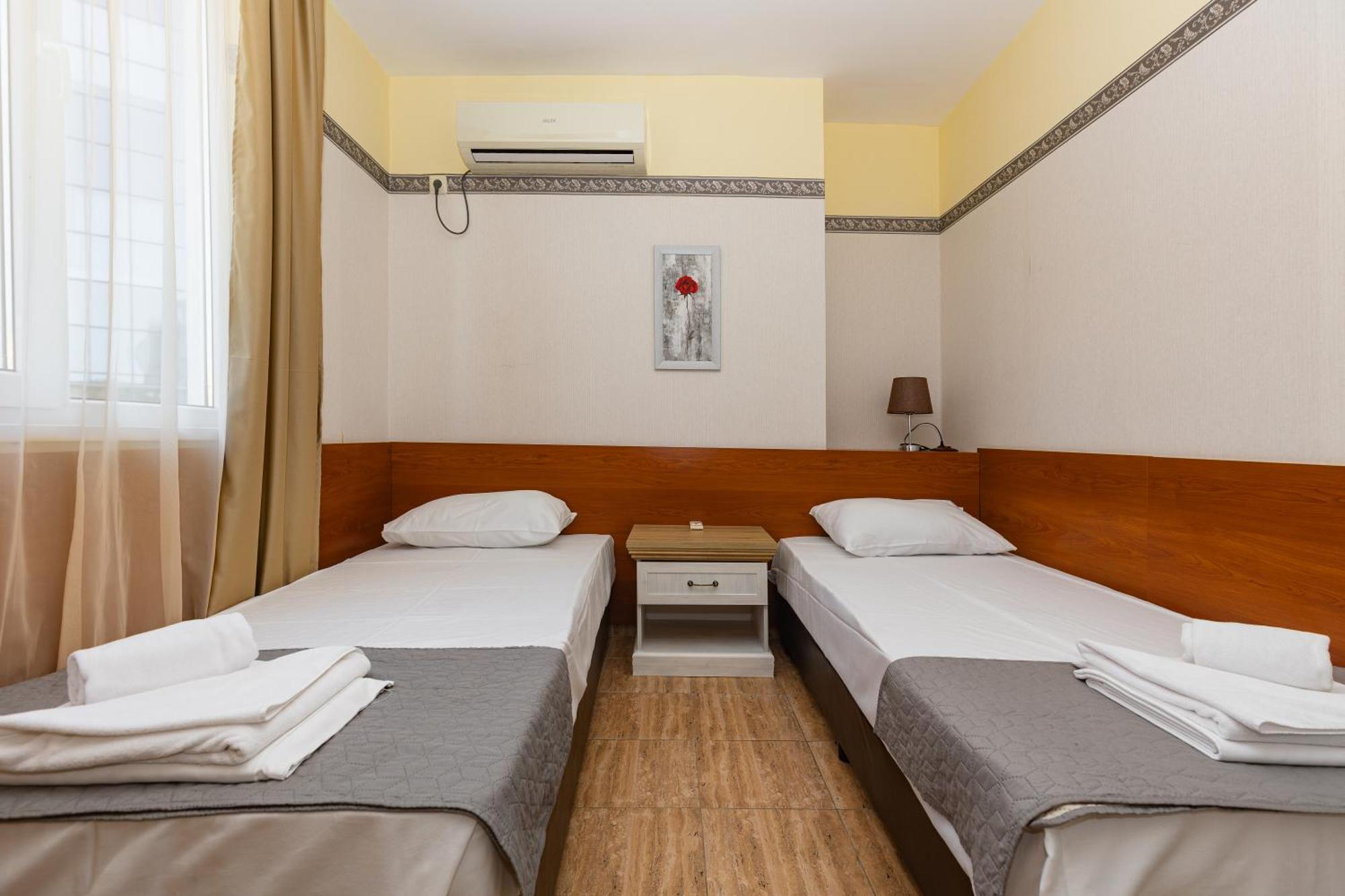 Favorit Aparthotel Slăntjev Brjag Exteriör bild