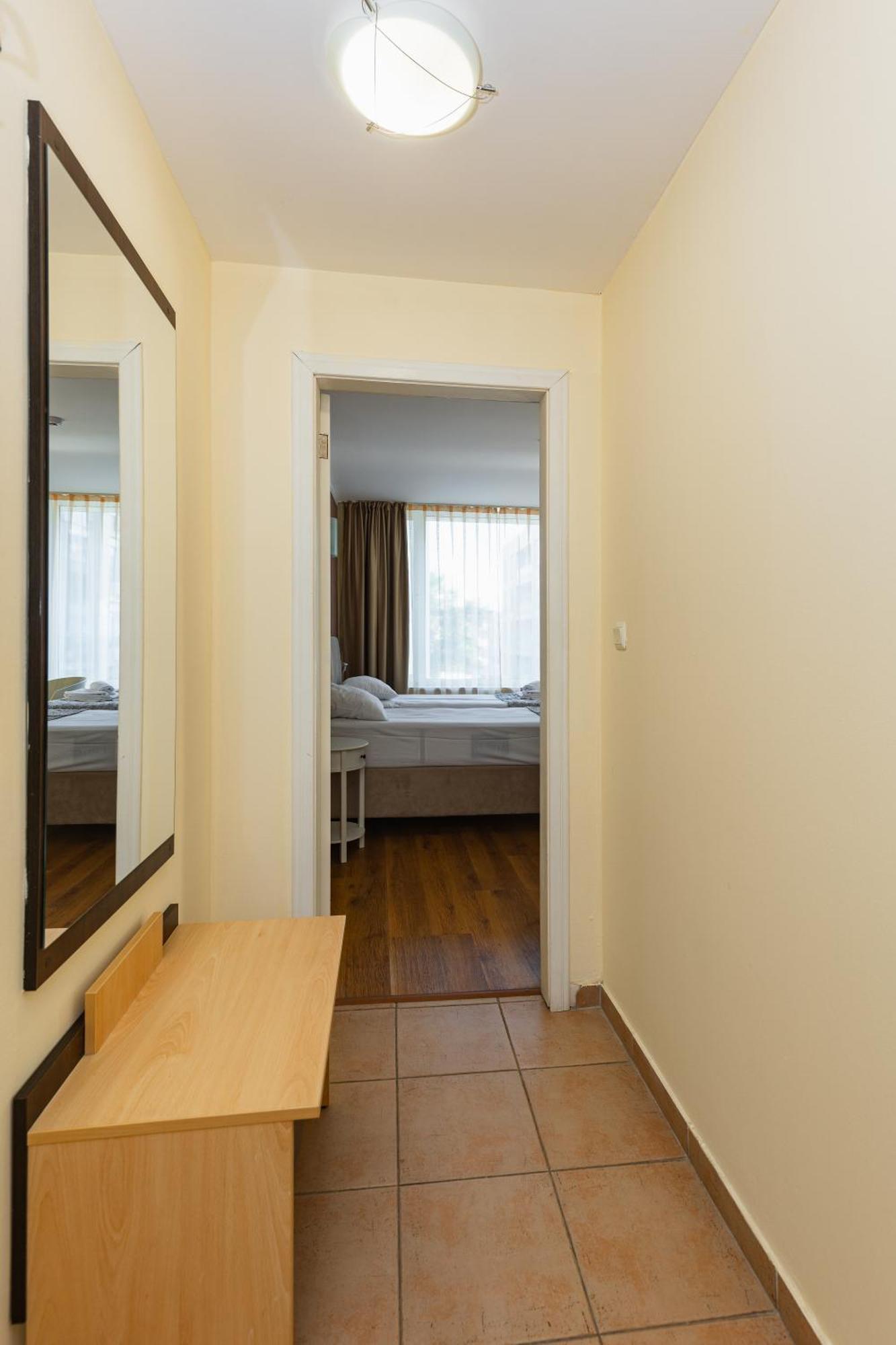 Favorit Aparthotel Slăntjev Brjag Exteriör bild
