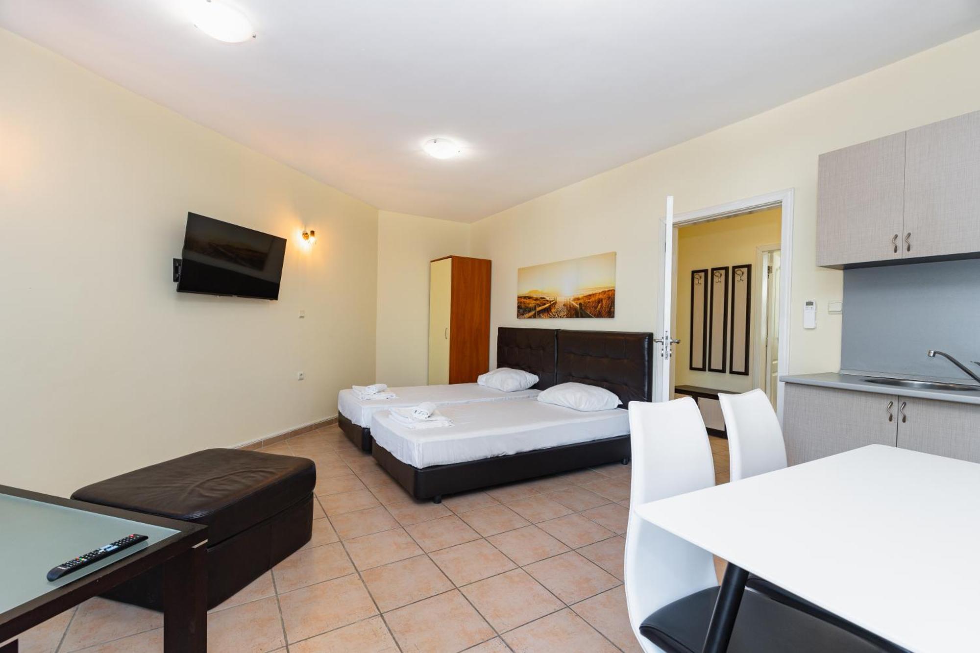 Favorit Aparthotel Slăntjev Brjag Exteriör bild