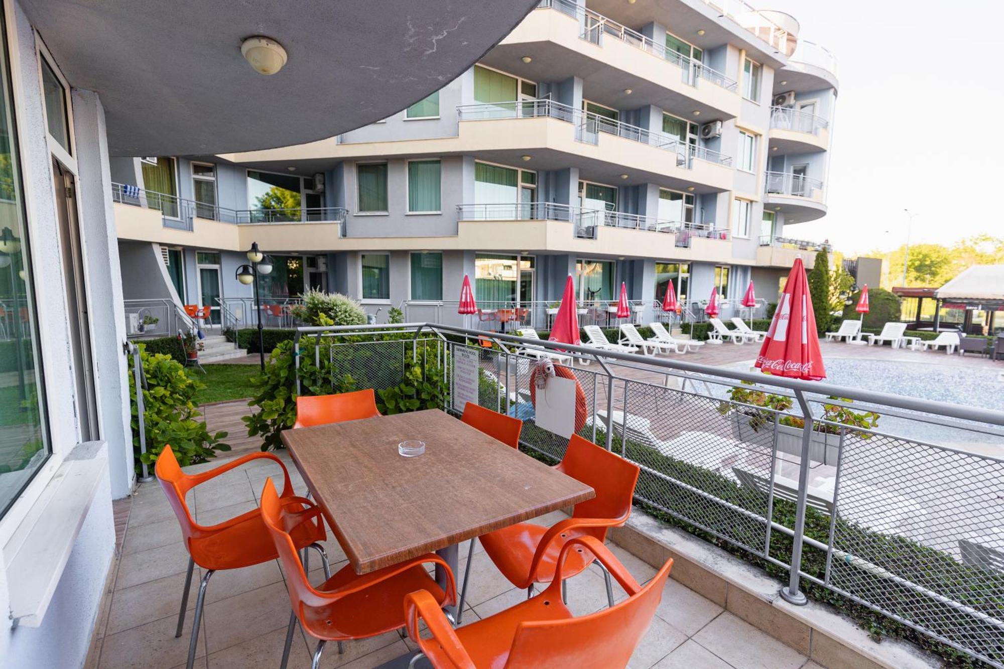 Favorit Aparthotel Slăntjev Brjag Exteriör bild
