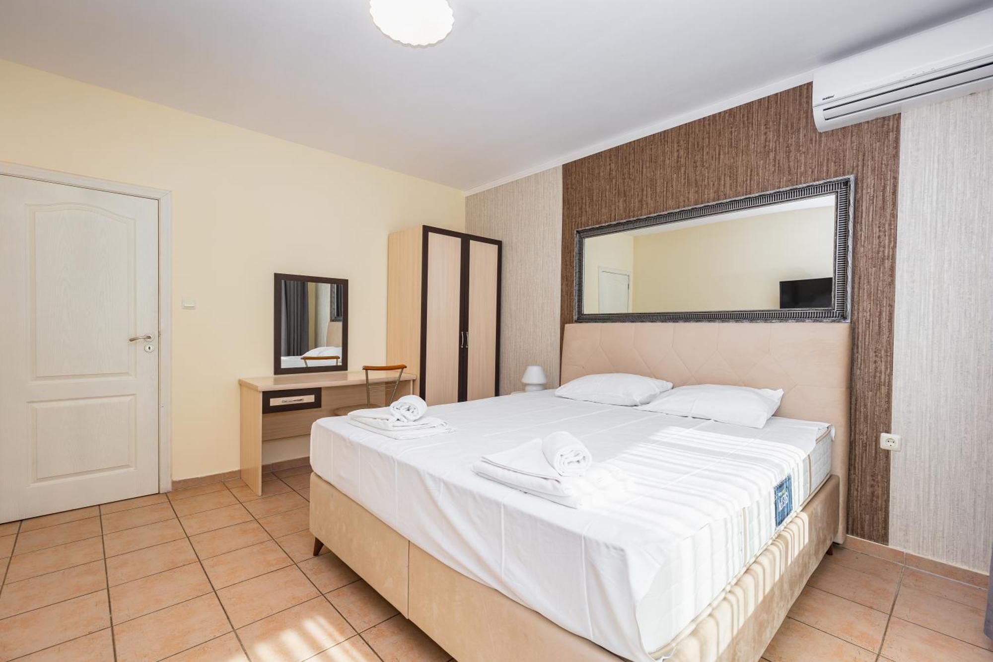 Favorit Aparthotel Slăntjev Brjag Exteriör bild
