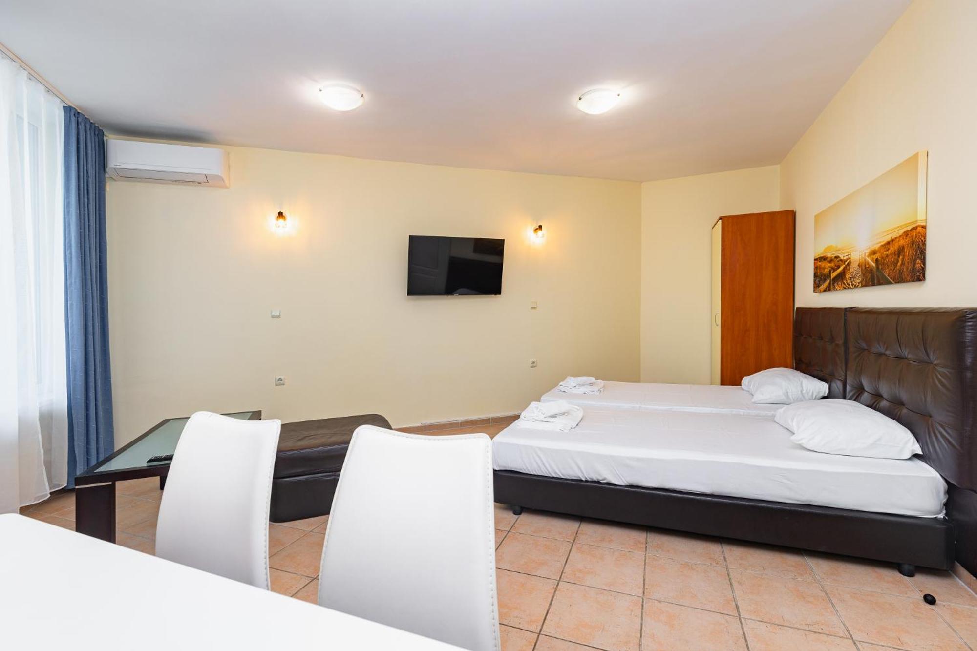 Favorit Aparthotel Slăntjev Brjag Exteriör bild