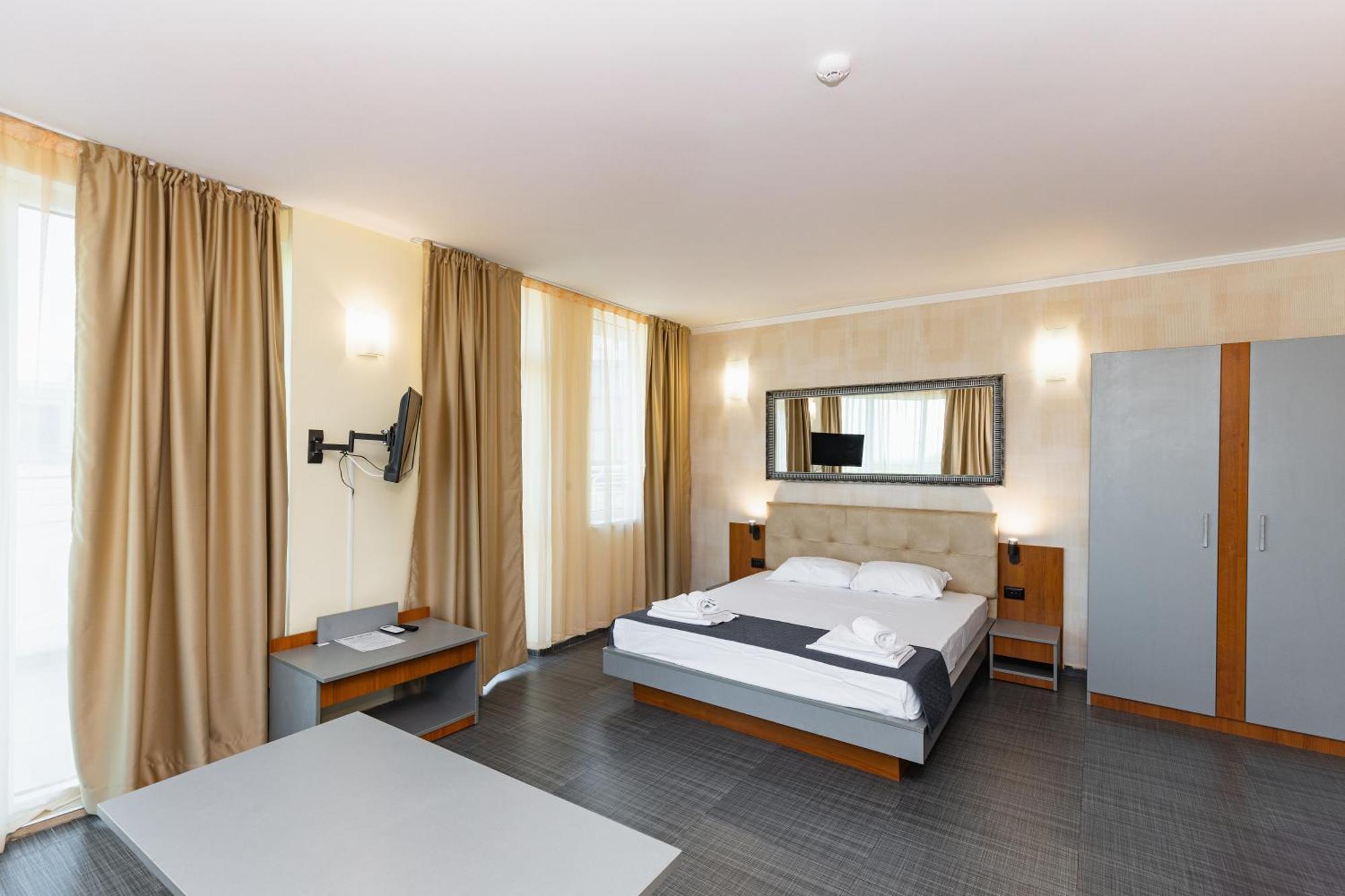 Favorit Aparthotel Slăntjev Brjag Exteriör bild