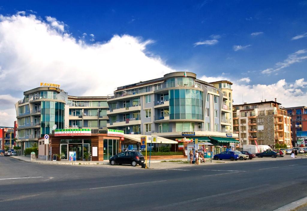 Favorit Aparthotel Slăntjev Brjag Exteriör bild